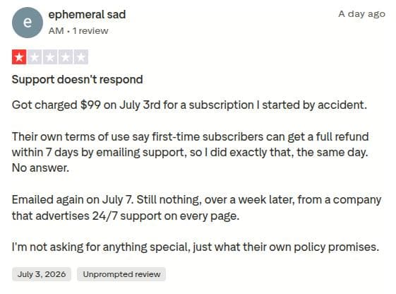 Outrank refunding problems highlighted by a reviewer on Trustpilot.